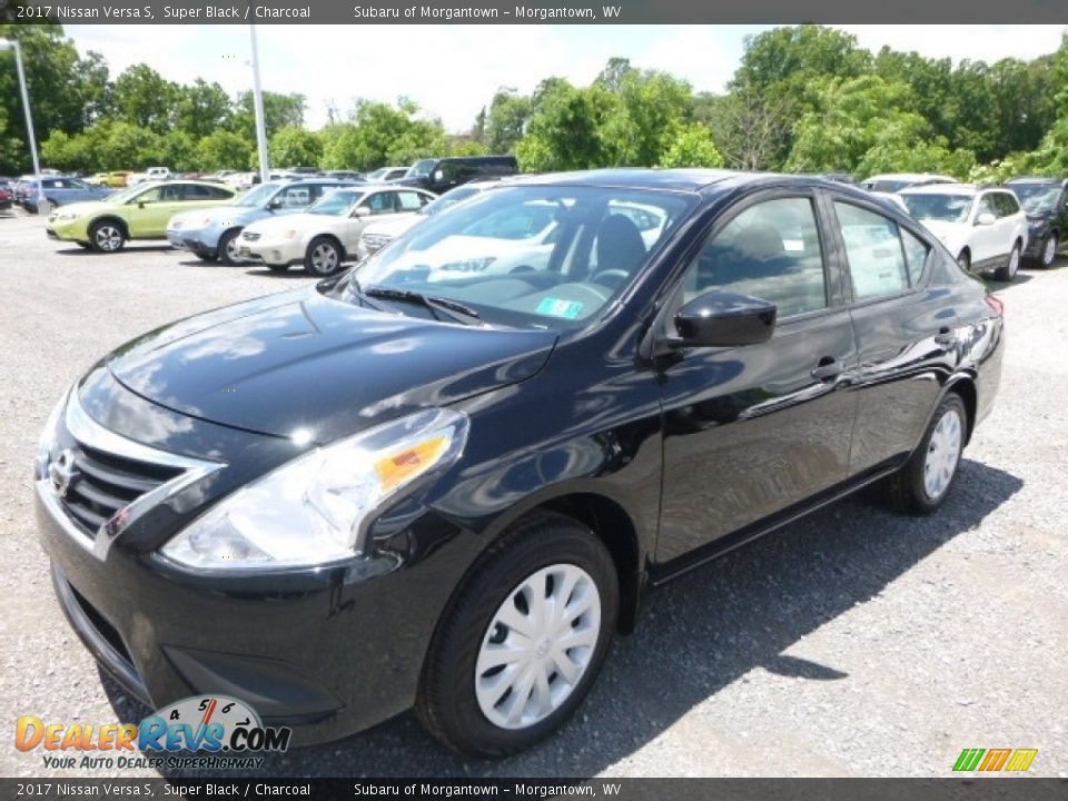 2017 Nissan Versa S Super Black / Charcoal Photo #8