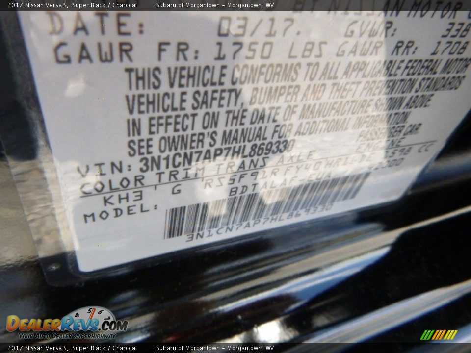 2017 Nissan Versa S Super Black / Charcoal Photo #18