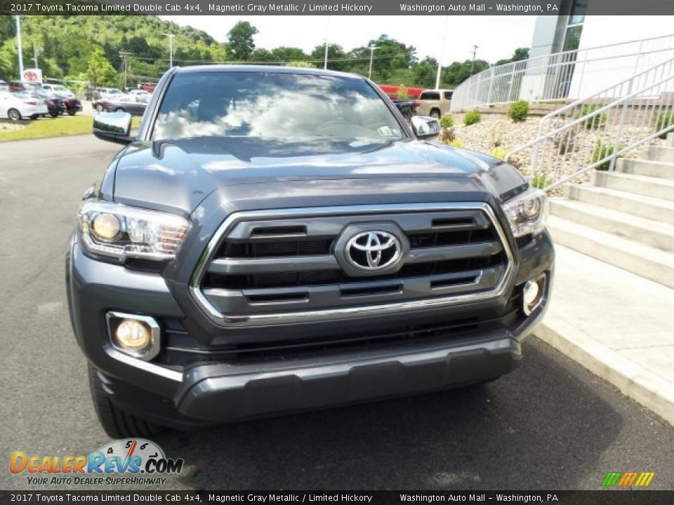 2017 Toyota Tacoma Limited Double Cab 4x4 Magnetic Gray Metallic / Limited Hickory Photo #4