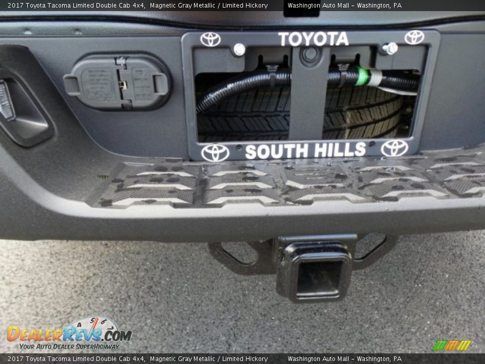 2017 Toyota Tacoma Limited Double Cab 4x4 Magnetic Gray Metallic / Limited Hickory Photo #8