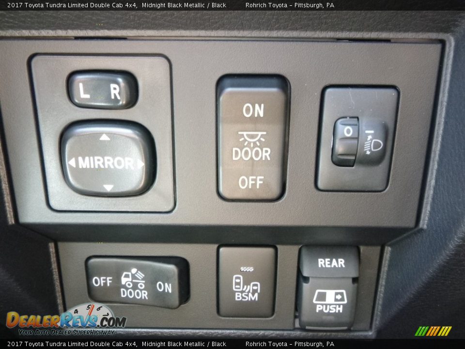 Controls of 2017 Toyota Tundra Limited Double Cab 4x4 Photo #14