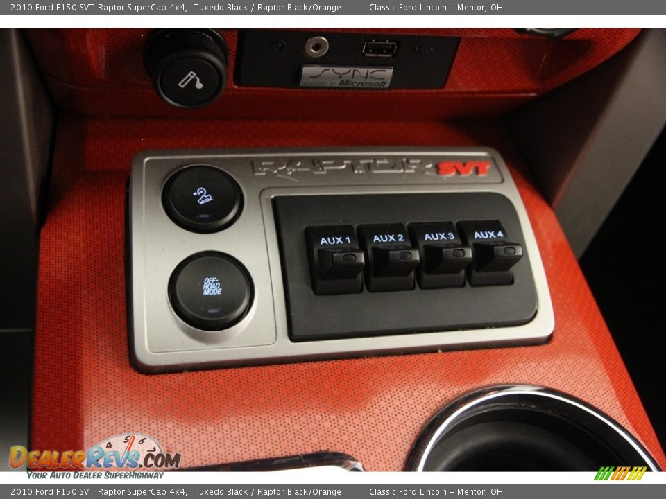 Controls of 2010 Ford F150 SVT Raptor SuperCab 4x4 Photo #13