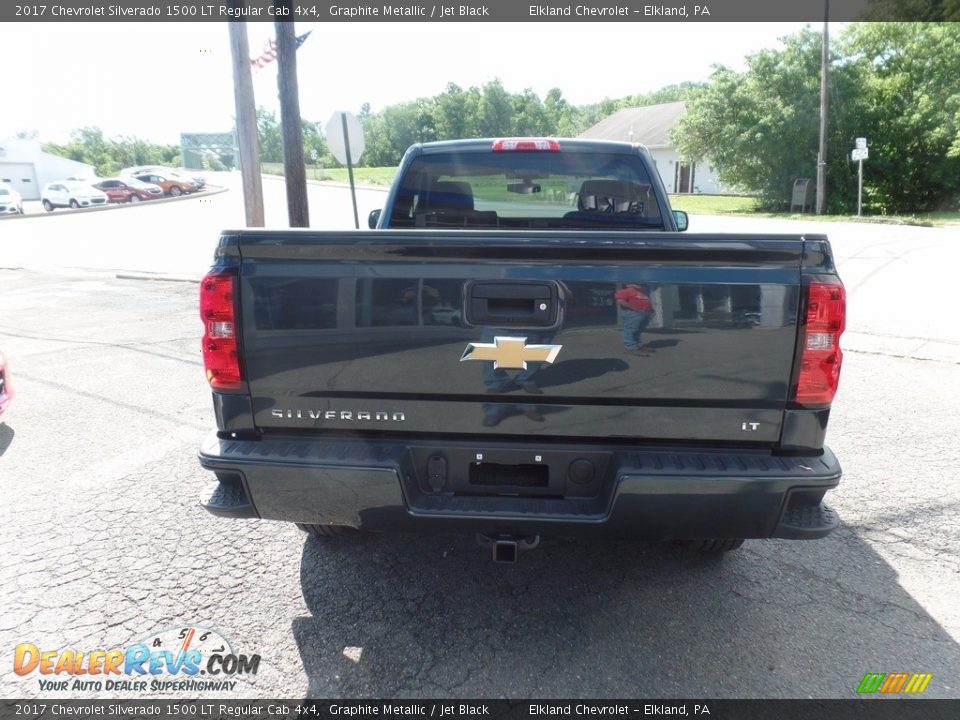 2017 Chevrolet Silverado 1500 LT Regular Cab 4x4 Graphite Metallic / Jet Black Photo #7