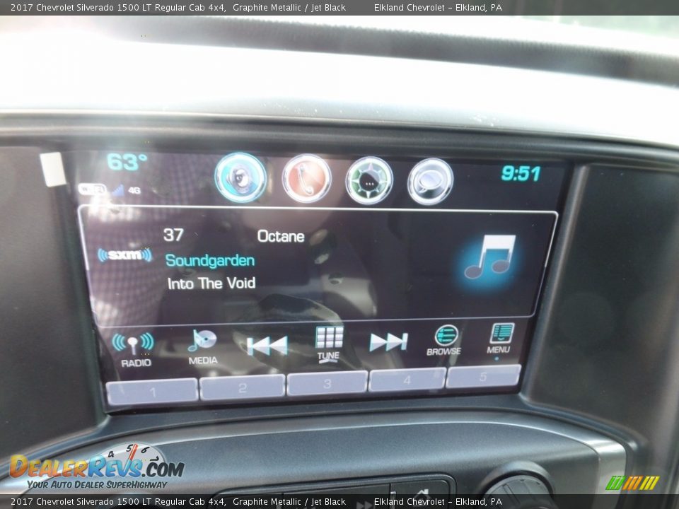 2017 Chevrolet Silverado 1500 LT Regular Cab 4x4 Graphite Metallic / Jet Black Photo #27