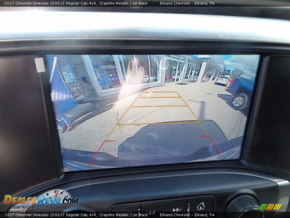 2017 Chevrolet Silverado 1500 LT Regular Cab 4x4 Graphite Metallic / Jet Black Photo #28
