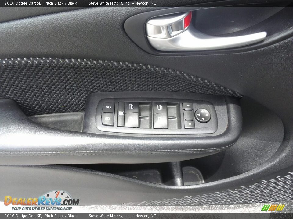 2016 Dodge Dart SE Pitch Black / Black Photo #9