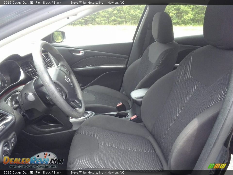 2016 Dodge Dart SE Pitch Black / Black Photo #10