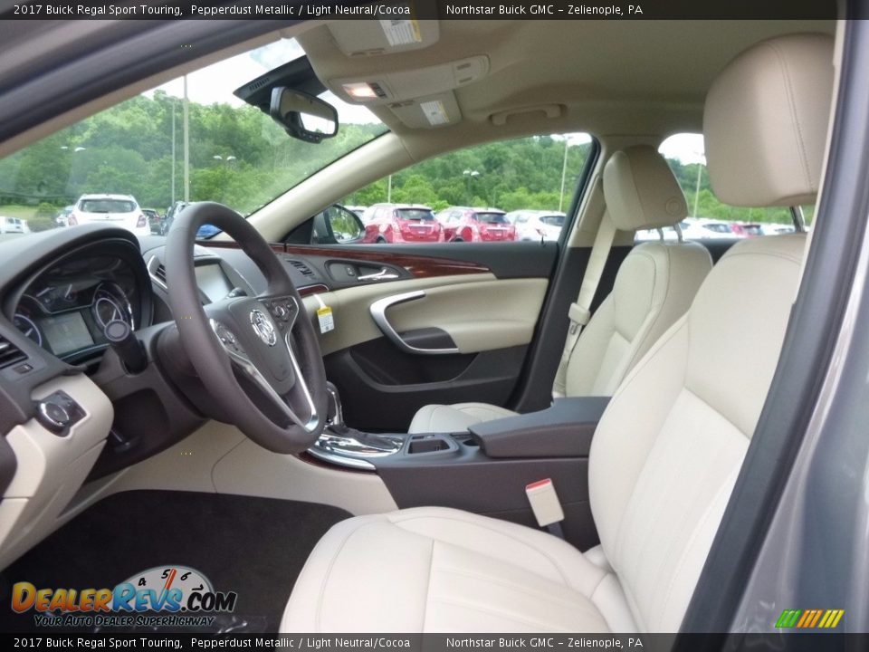 2017 Buick Regal Sport Touring Pepperdust Metallic / Light Neutral/Cocoa Photo #10