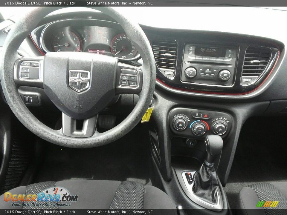 2016 Dodge Dart SE Pitch Black / Black Photo #15