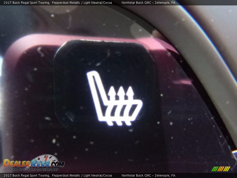 2017 Buick Regal Sport Touring Pepperdust Metallic / Light Neutral/Cocoa Photo #17