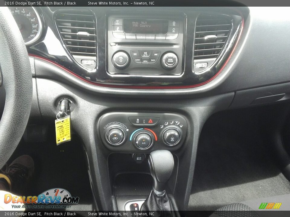 2016 Dodge Dart SE Pitch Black / Black Photo #23