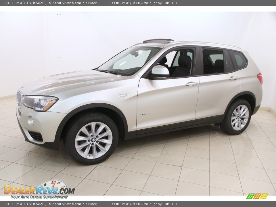 2017 BMW X3 xDrive28i Mineral Silver Metallic / Black Photo #3