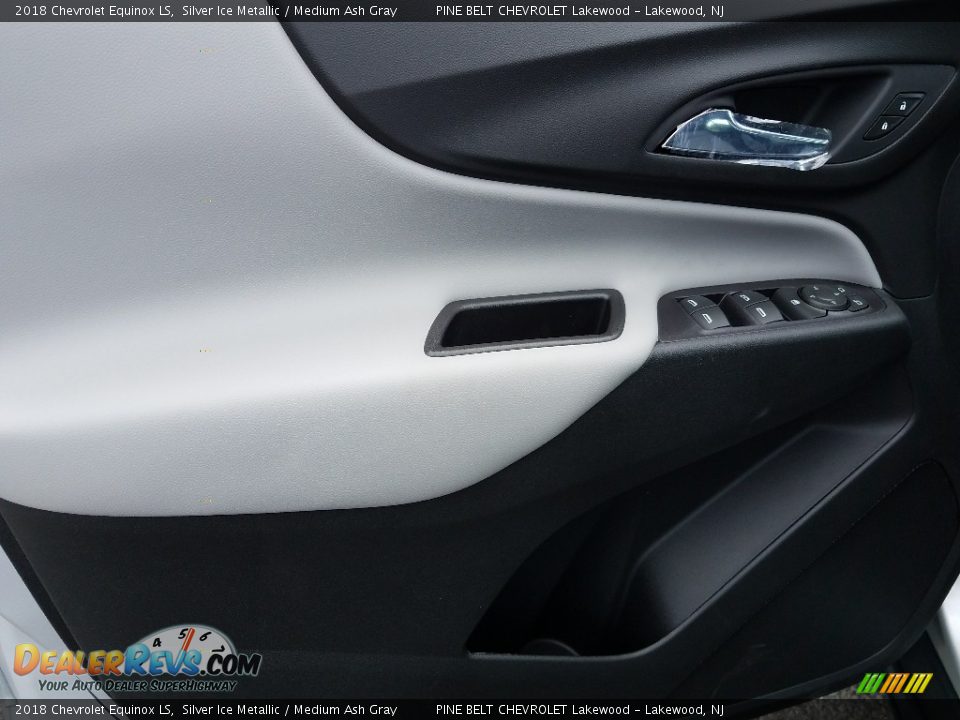 2018 Chevrolet Equinox LS Silver Ice Metallic / Medium Ash Gray Photo #8