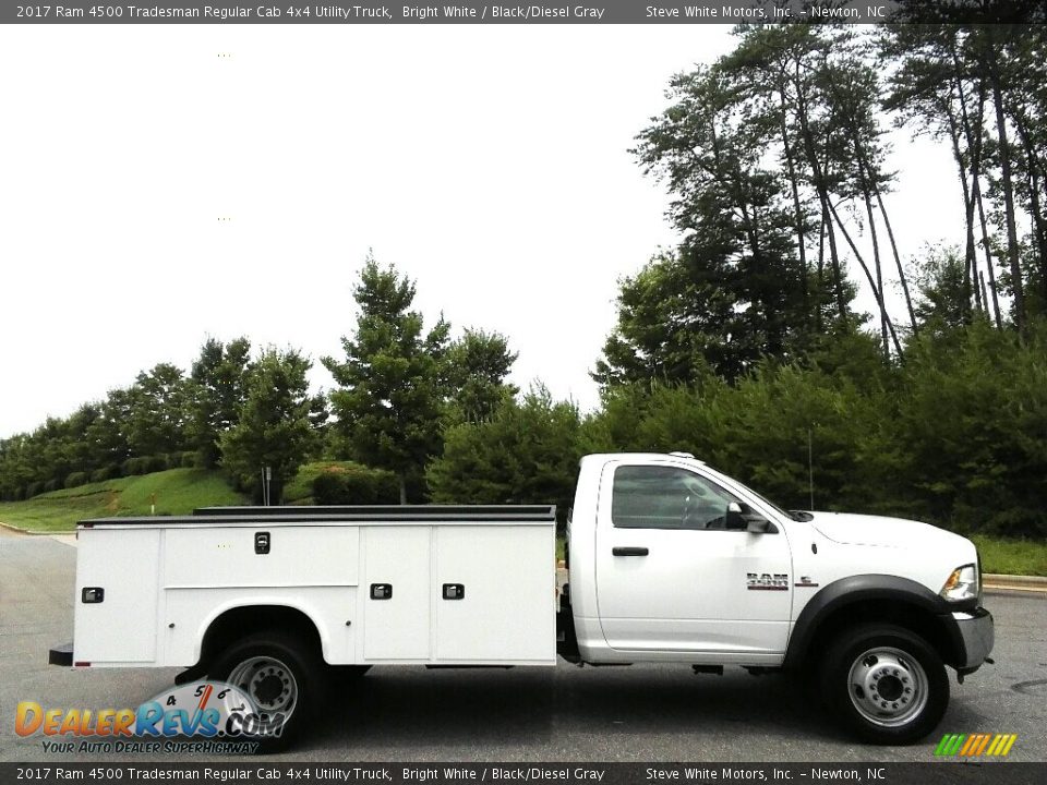 2017 Ram 4500 Tradesman Regular Cab 4x4 Utility Truck Bright White / Black/Diesel Gray Photo #6