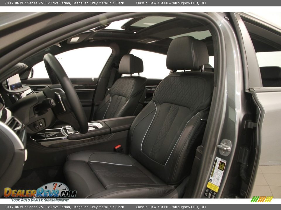 Front Seat of 2017 BMW 7 Series 750i xDrive Sedan Photo #4