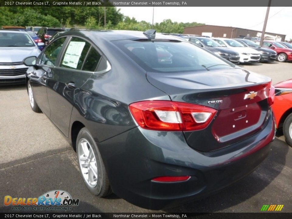 2017 Chevrolet Cruze LT Graphite Metallic / Jet Black Photo #3