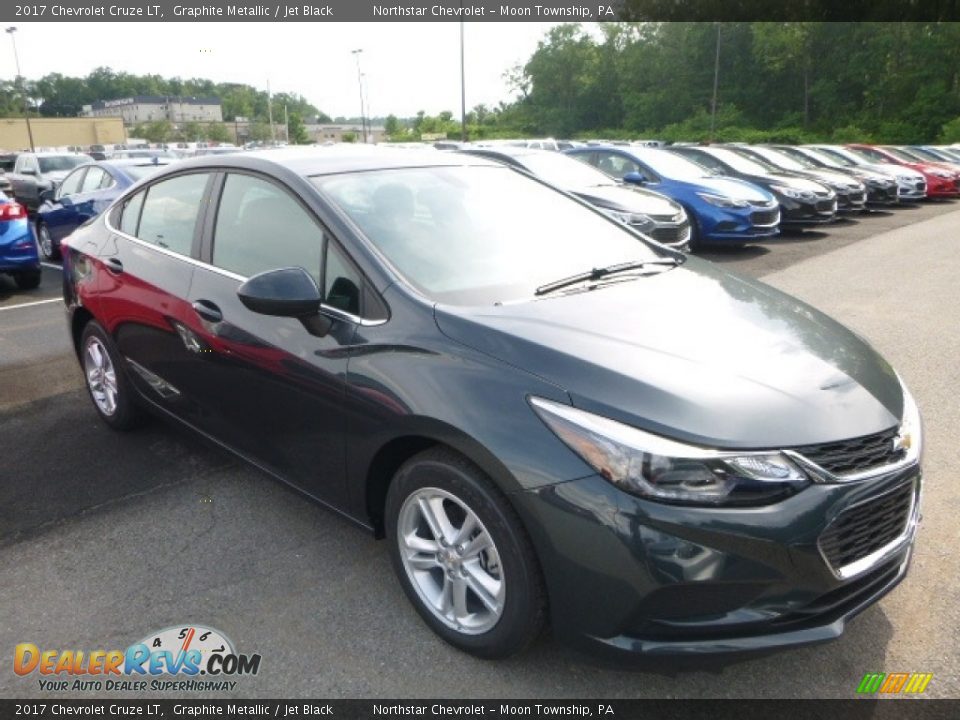 2017 Chevrolet Cruze LT Graphite Metallic / Jet Black Photo #7