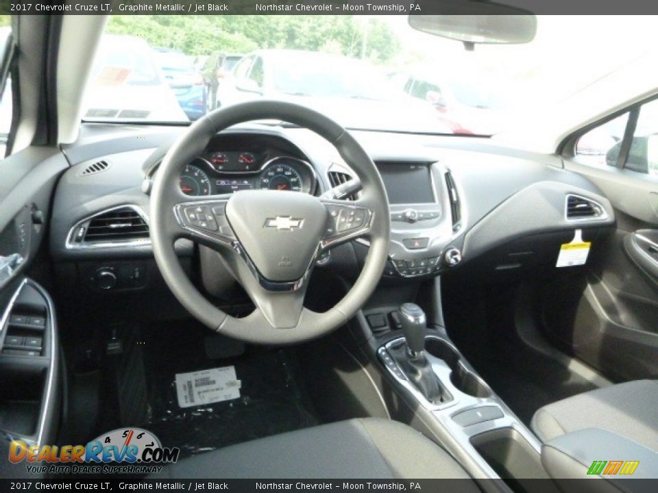 2017 Chevrolet Cruze LT Graphite Metallic / Jet Black Photo #14