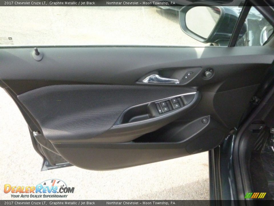 2017 Chevrolet Cruze LT Graphite Metallic / Jet Black Photo #15