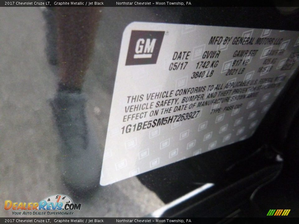 2017 Chevrolet Cruze LT Graphite Metallic / Jet Black Photo #17
