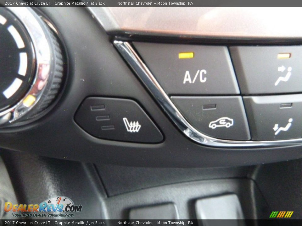 2017 Chevrolet Cruze LT Graphite Metallic / Jet Black Photo #19