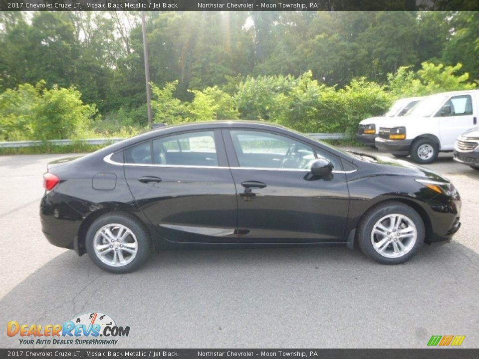 2017 Chevrolet Cruze LT Mosaic Black Metallic / Jet Black Photo #6