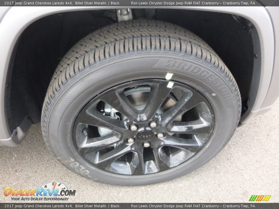 2017 Jeep Grand Cherokee Laredo 4x4 Billet Silver Metallic / Black Photo #9