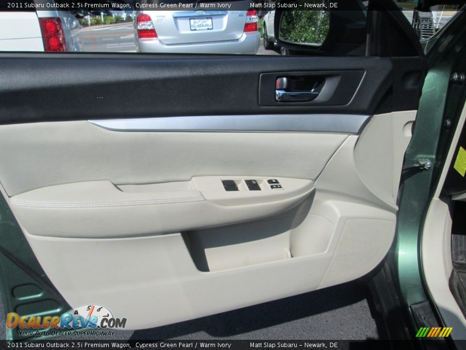 2011 Subaru Outback 2.5i Premium Wagon Cypress Green Pearl / Warm Ivory Photo #13