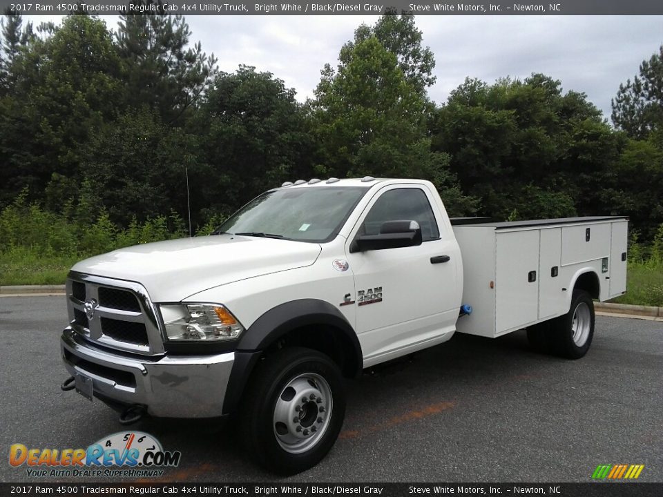 2017 Ram 4500 Tradesman Regular Cab 4x4 Utility Truck Bright White / Black/Diesel Gray Photo #3