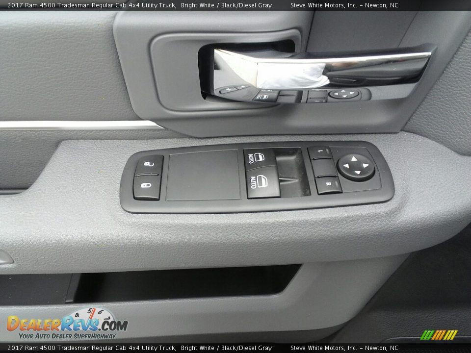 2017 Ram 4500 Tradesman Regular Cab 4x4 Utility Truck Bright White / Black/Diesel Gray Photo #13