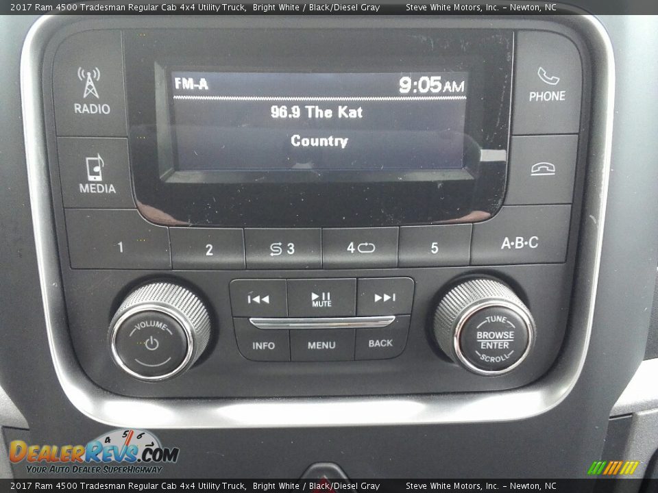 2017 Ram 4500 Tradesman Regular Cab 4x4 Utility Truck Bright White / Black/Diesel Gray Photo #17