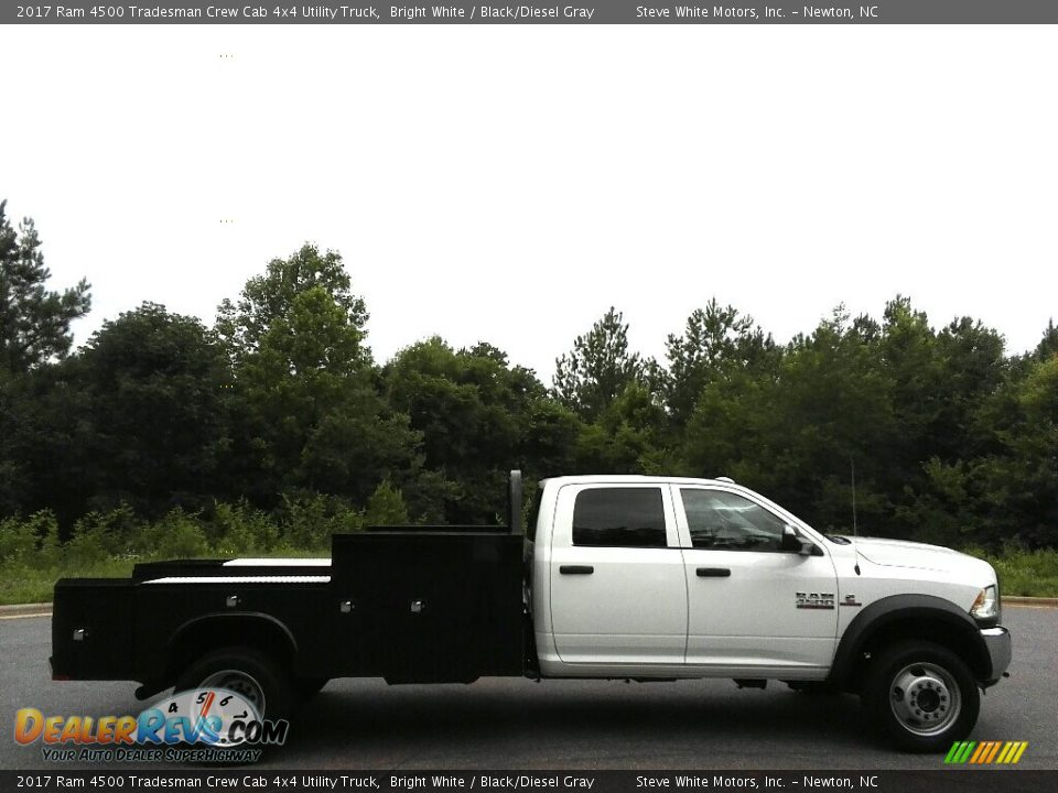 2017 Ram 4500 Tradesman Crew Cab 4x4 Utility Truck Bright White / Black/Diesel Gray Photo #6