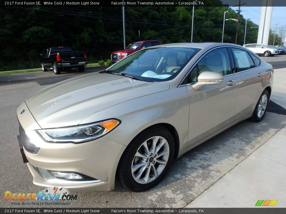 2017 Ford Fusion SE White Gold / Medium Light Stone Photo #7