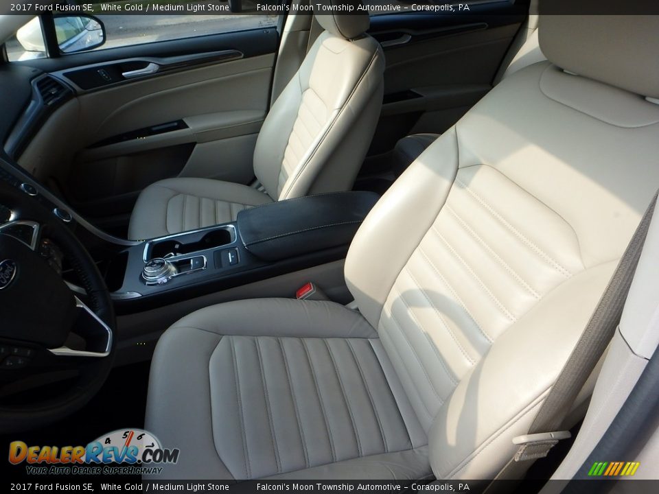 2017 Ford Fusion SE White Gold / Medium Light Stone Photo #16