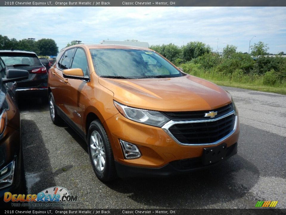 Front 3/4 View of 2018 Chevrolet Equinox LT Photo #3