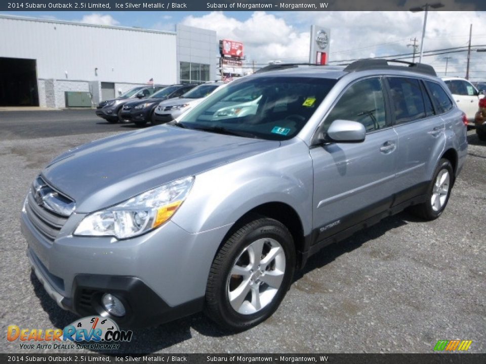 Front 3/4 View of 2014 Subaru Outback 2.5i Limited Photo #8