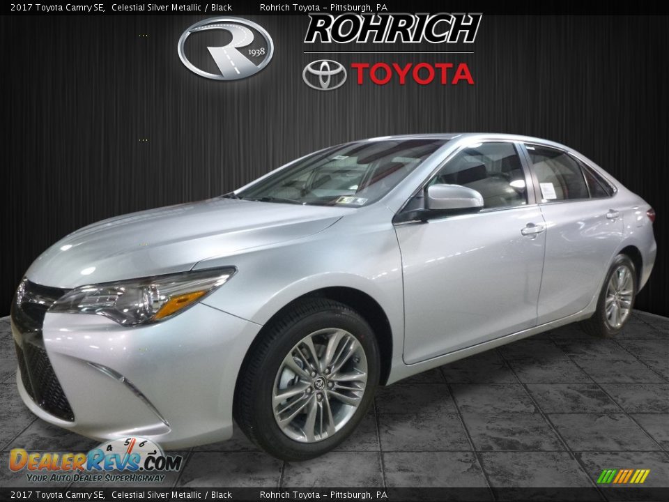 2017 Toyota Camry SE Celestial Silver Metallic / Black Photo #4
