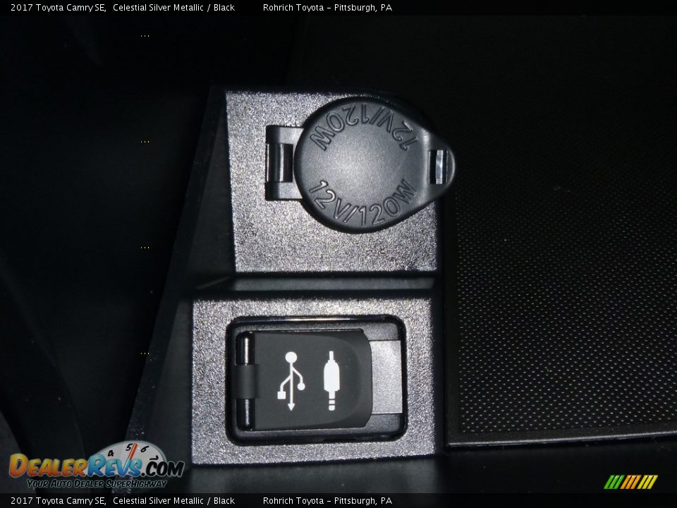 2017 Toyota Camry SE Celestial Silver Metallic / Black Photo #14