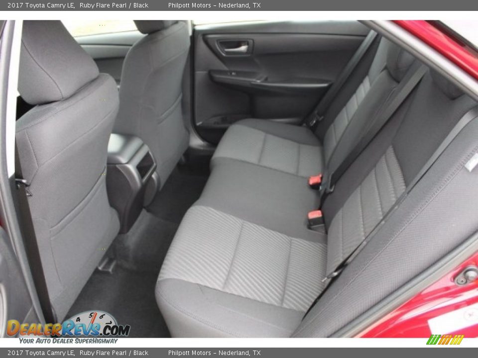 2017 Toyota Camry LE Ruby Flare Pearl / Black Photo #19