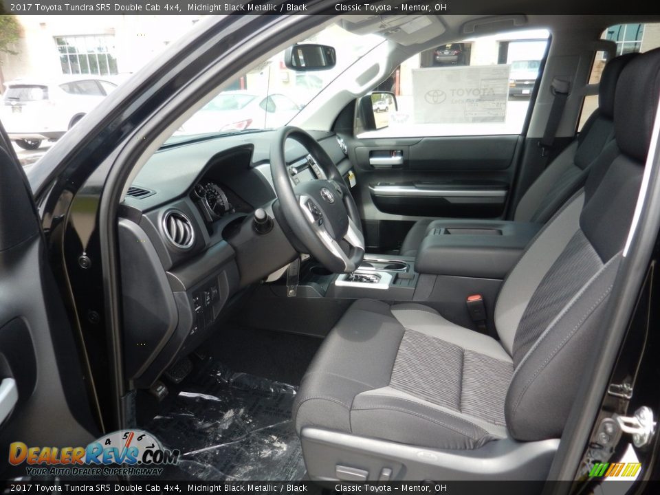 2017 Toyota Tundra SR5 Double Cab 4x4 Midnight Black Metallic / Black Photo #3