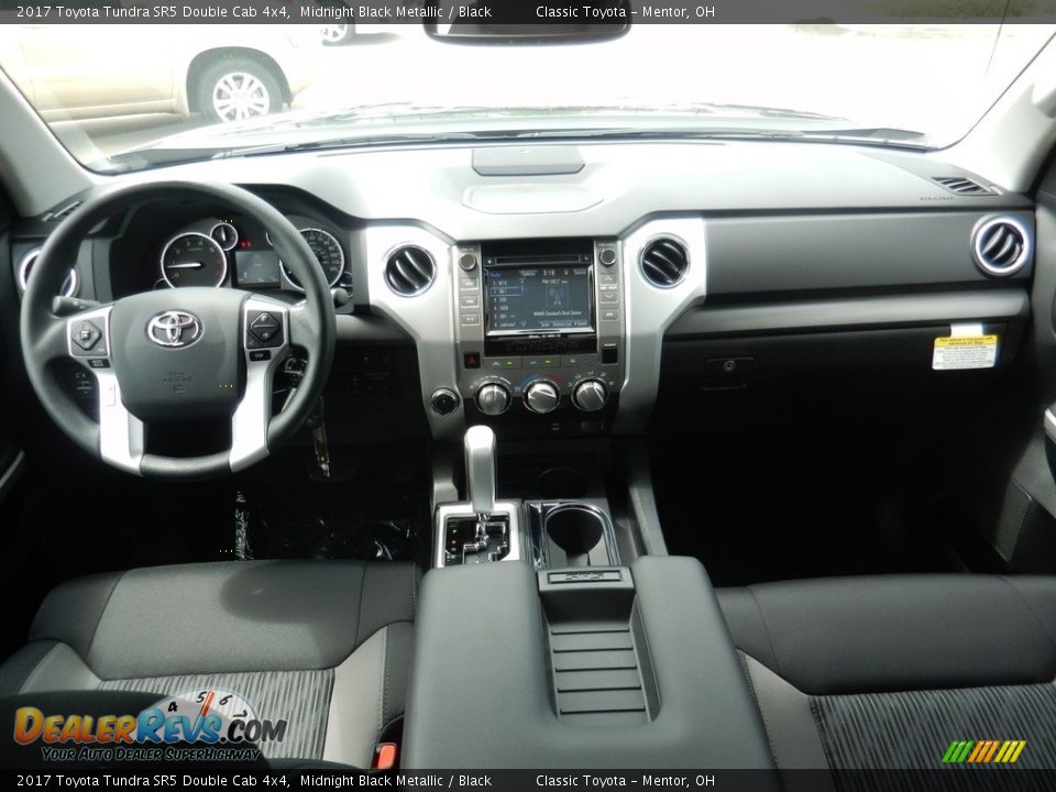 2017 Toyota Tundra SR5 Double Cab 4x4 Midnight Black Metallic / Black Photo #4
