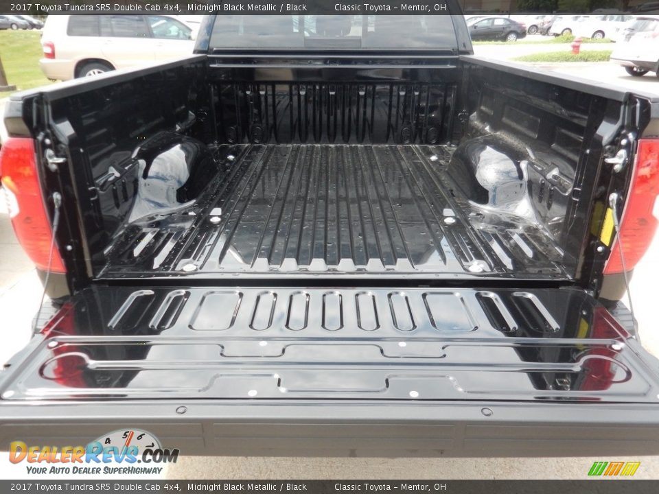 2017 Toyota Tundra SR5 Double Cab 4x4 Midnight Black Metallic / Black Photo #6