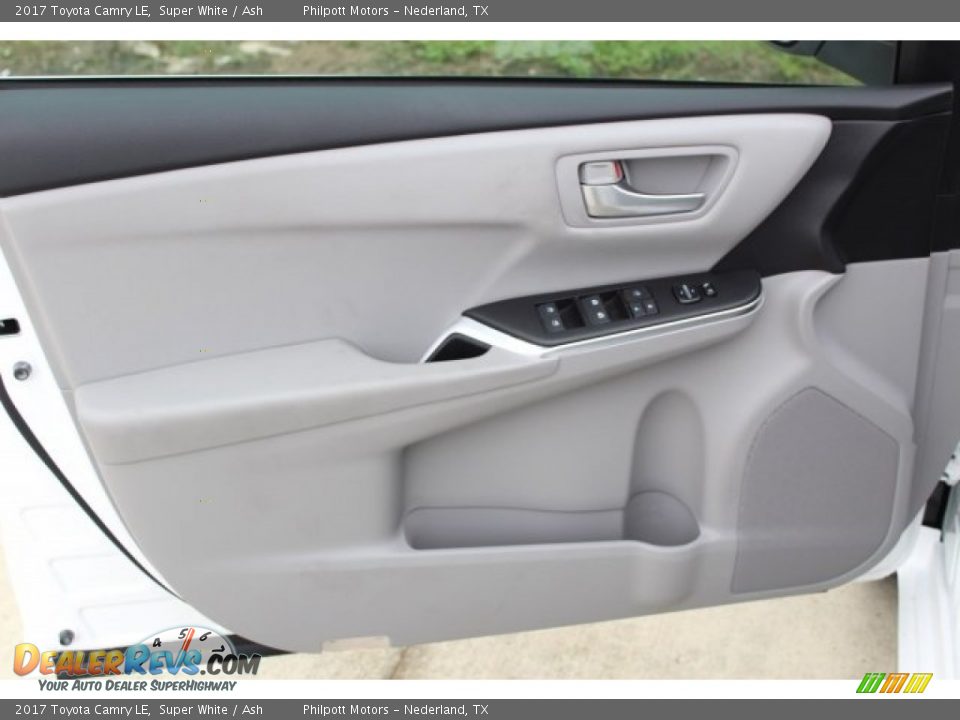 2017 Toyota Camry LE Super White / Ash Photo #7