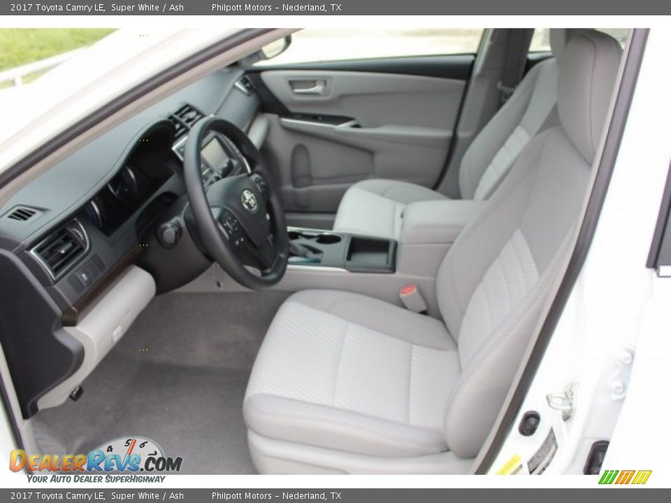 2017 Toyota Camry LE Super White / Ash Photo #9