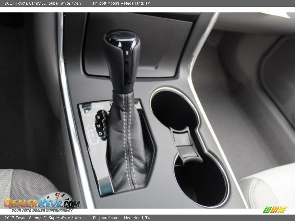 2017 Toyota Camry LE Super White / Ash Photo #18