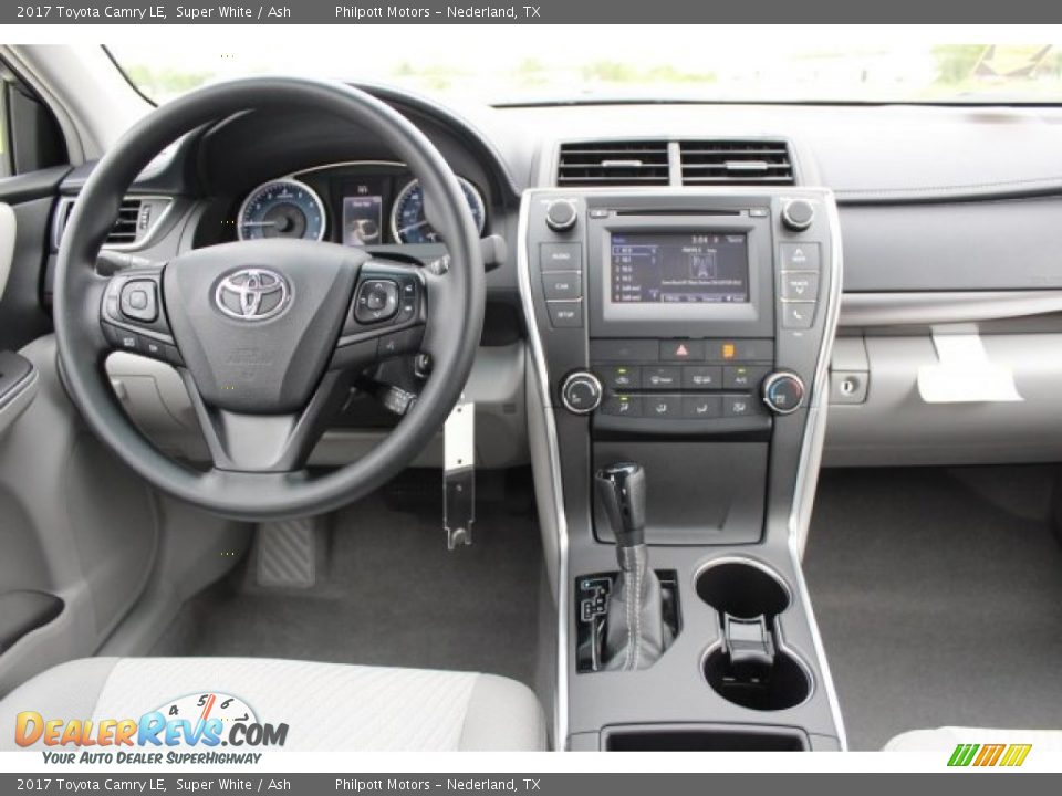 2017 Toyota Camry LE Super White / Ash Photo #21