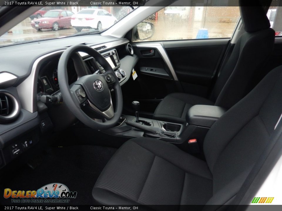 2017 Toyota RAV4 LE Super White / Black Photo #3