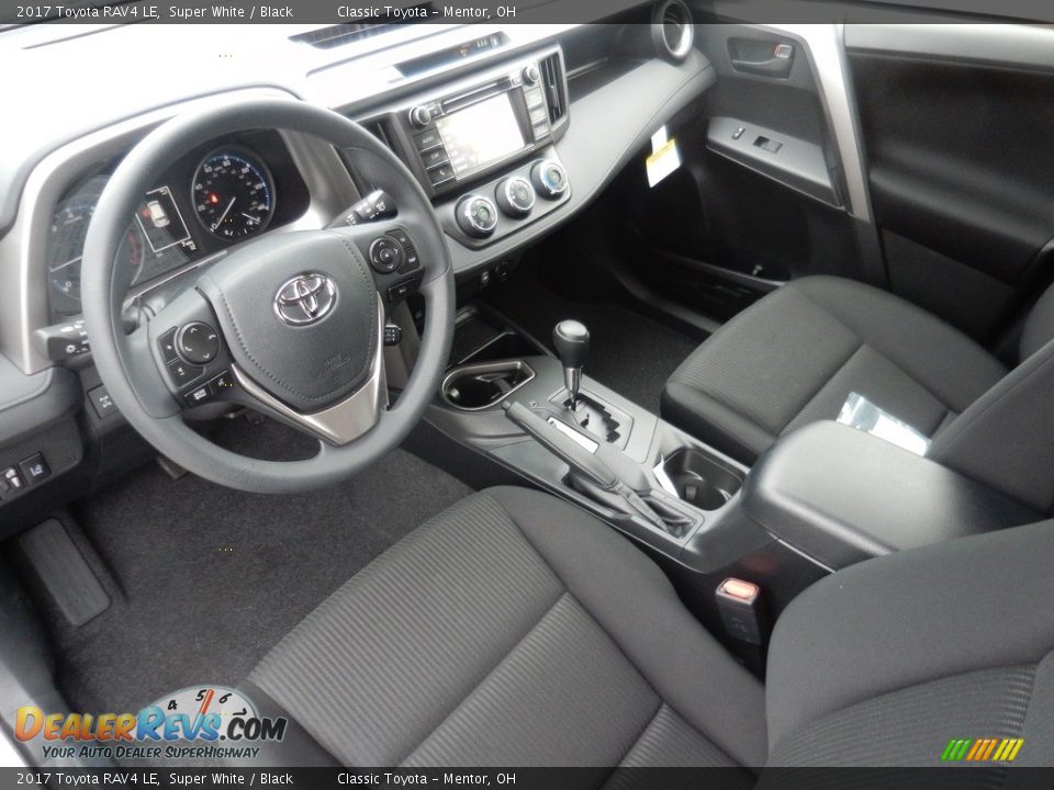 2017 Toyota RAV4 LE Super White / Black Photo #4