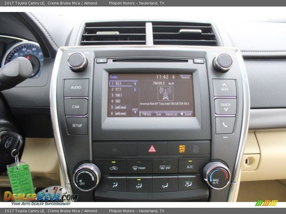2017 Toyota Camry LE Creme Brulee Mica / Almond Photo #11