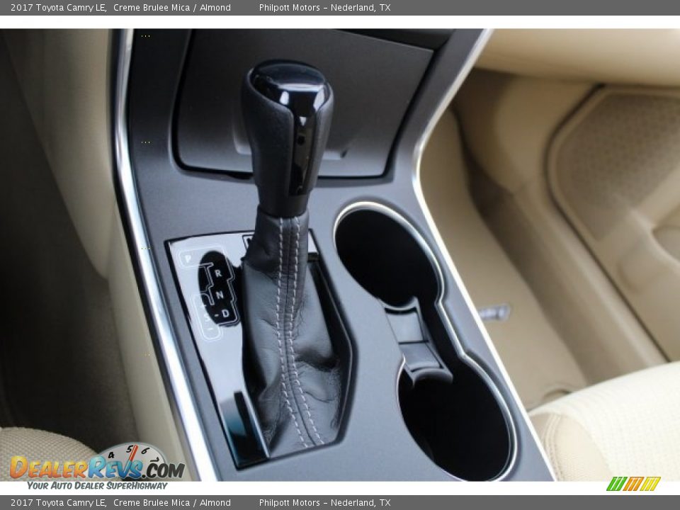 2017 Toyota Camry LE Creme Brulee Mica / Almond Photo #13